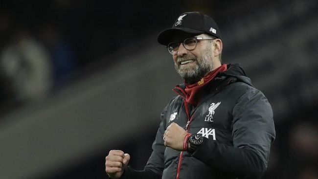 Klopp Akan Tonton Liverpool di Piala FA Lewat Laptop