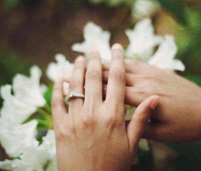 6 Desain Undangan Pernikahan Tak Biasa