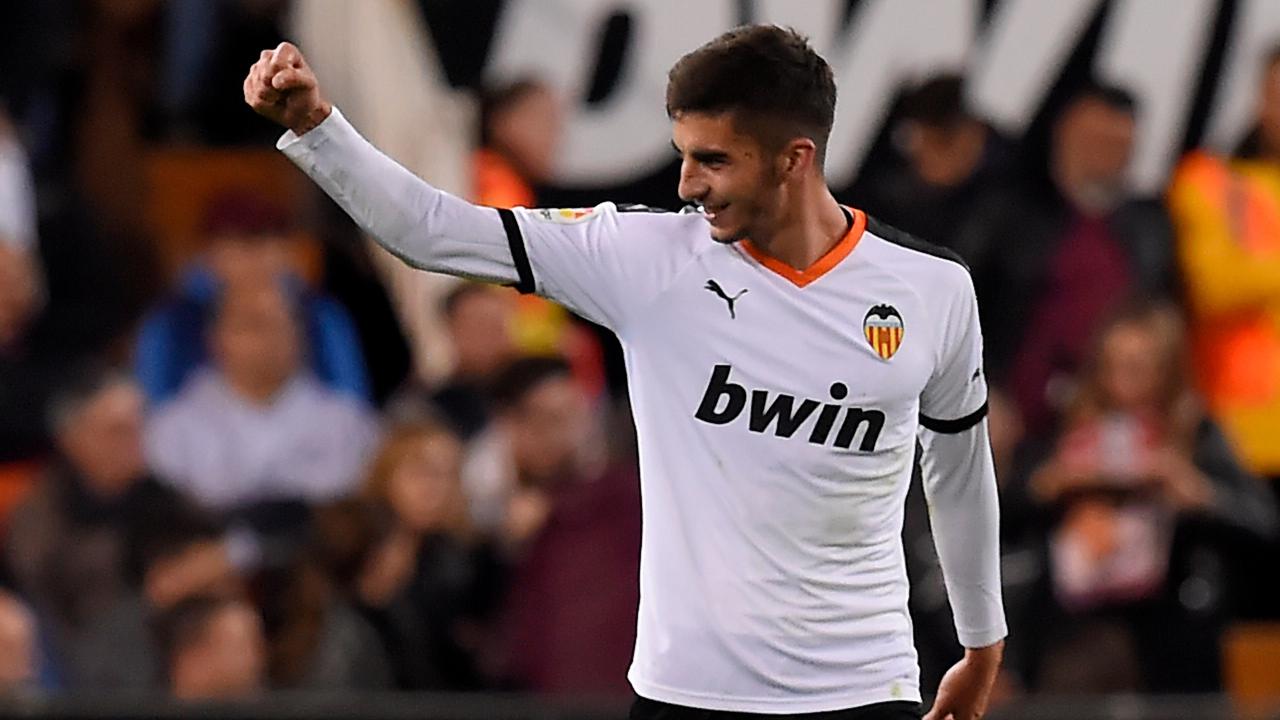 Manchester United Ikut Melirik Ferran Torres