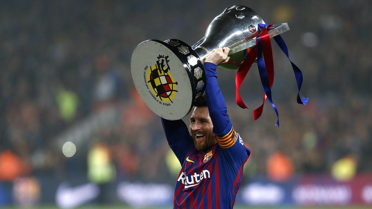 Ivan Rakitic Sarankan Lionel Messi Tetap di Barcelona
