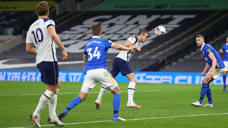 Sundulan Gareth Bale Pastikan Kemenangan Tottenham