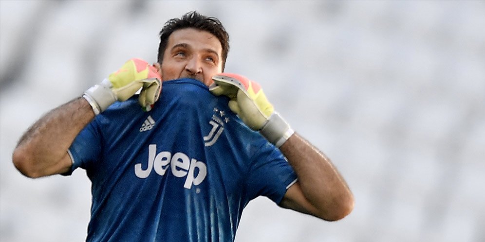 Sudah 43 Tahun, Juventus Masih Mau Perpanjang Kontrak Gianluigi Buffon?