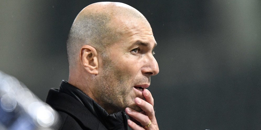Real Madrid Konfirmasi Zinedine Zidane Positif COVID-19