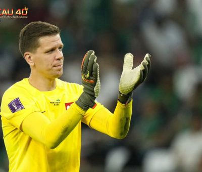 Wojciech Szczesny Lebih Superior